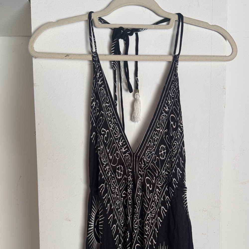 Black Patterned V-Neck Halter Maxi Dress